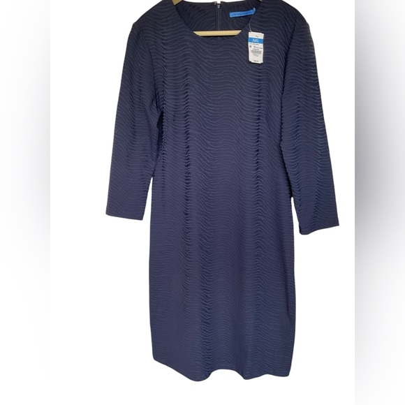 J McLaughlin Women's Sophia Dress Medium Navy 3/4 Sleeve Wave Jacquard‎ Textured - Picture 9 of 13